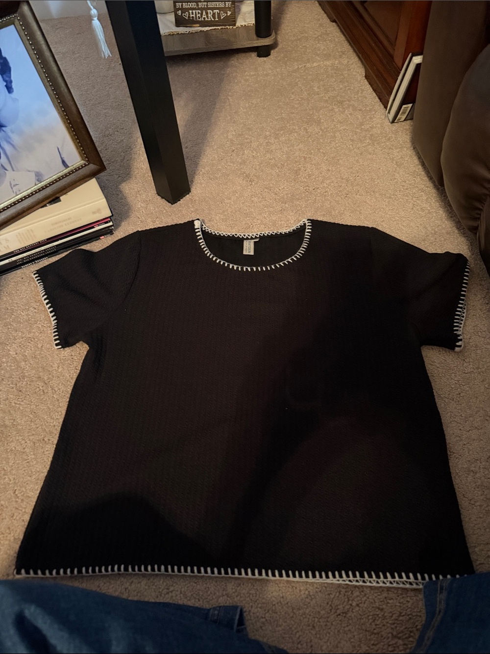 Black Short-Sleeve Knit Top with Contrast Stitching